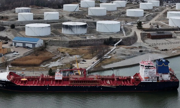 据参考消息网报道，自美以对伊朗发动军事打击以来，国际油价已大涨约5成，近日对石油