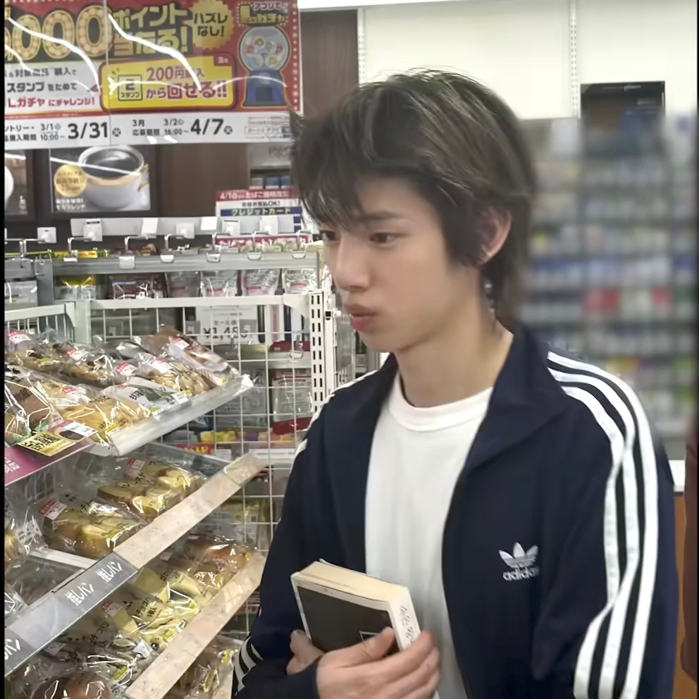 不要带小猪去这些地方啊 不然他就会变成这样啊 虽然这样很萌啊 但是太萌了啊 要受