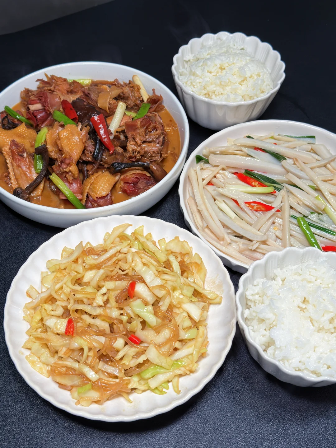 ✅晚餐分享｜风干鸡炖蘑菇➕酸辣藕丝➕包菜粉丝