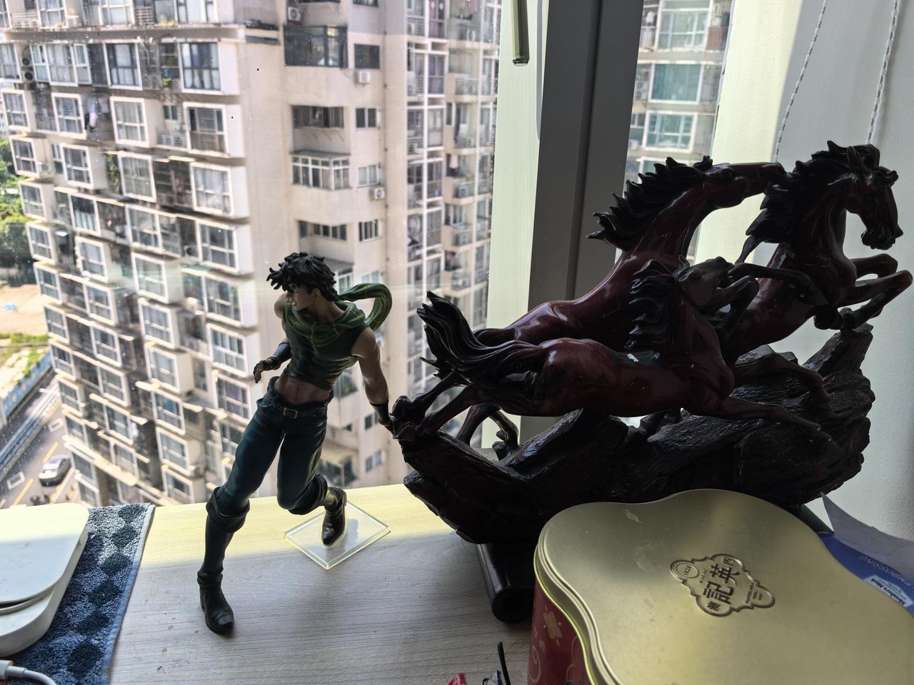 一个许久都不联系的高中同学突然找我借钱，其实在高中我们还挺熟的，因为个头都差不多