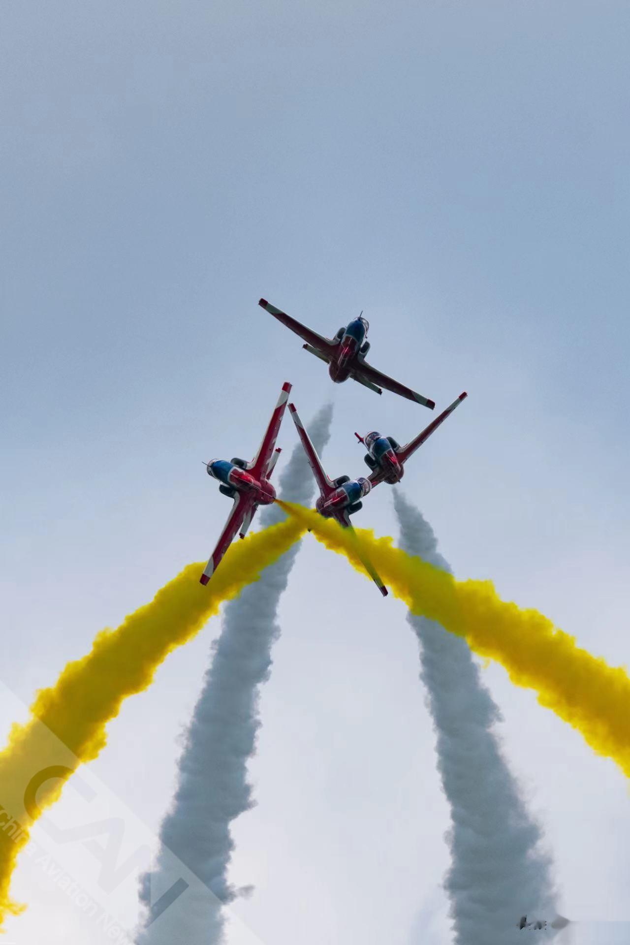7月24日，空军航空开放活动·长春航空展迎来了预演日，空军八一飞行表演队、空军航