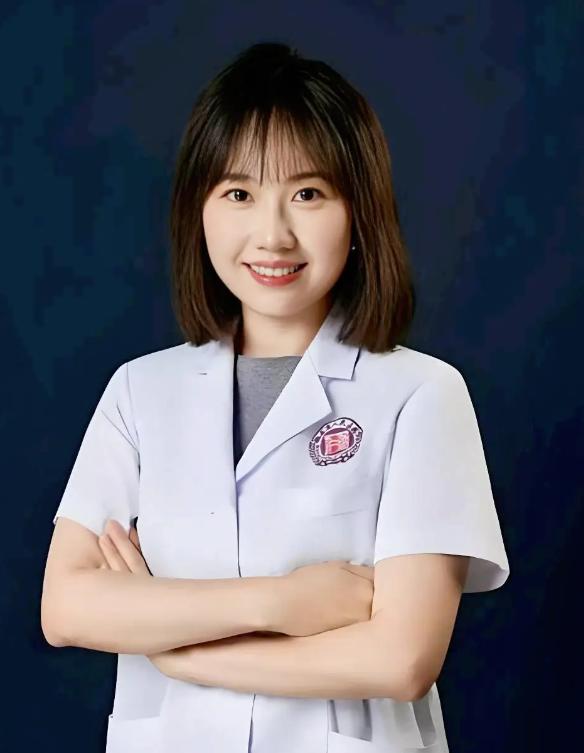 打铁还需自身硬！
曾琦很好地诠释了这一点！


曾琦医生这件事，
很多人没看透本