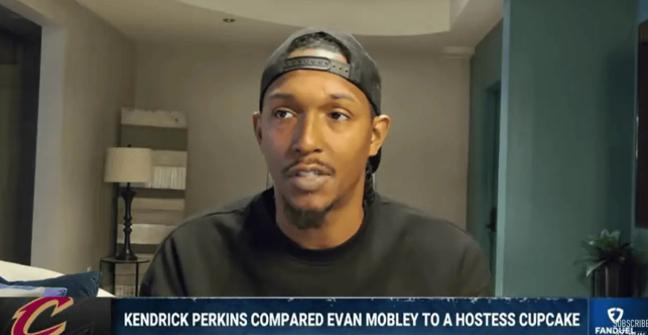 哈登尴尬了！
 
近日，前NBA球员路威在一档播客节目里，直接点破了哈登一直以来