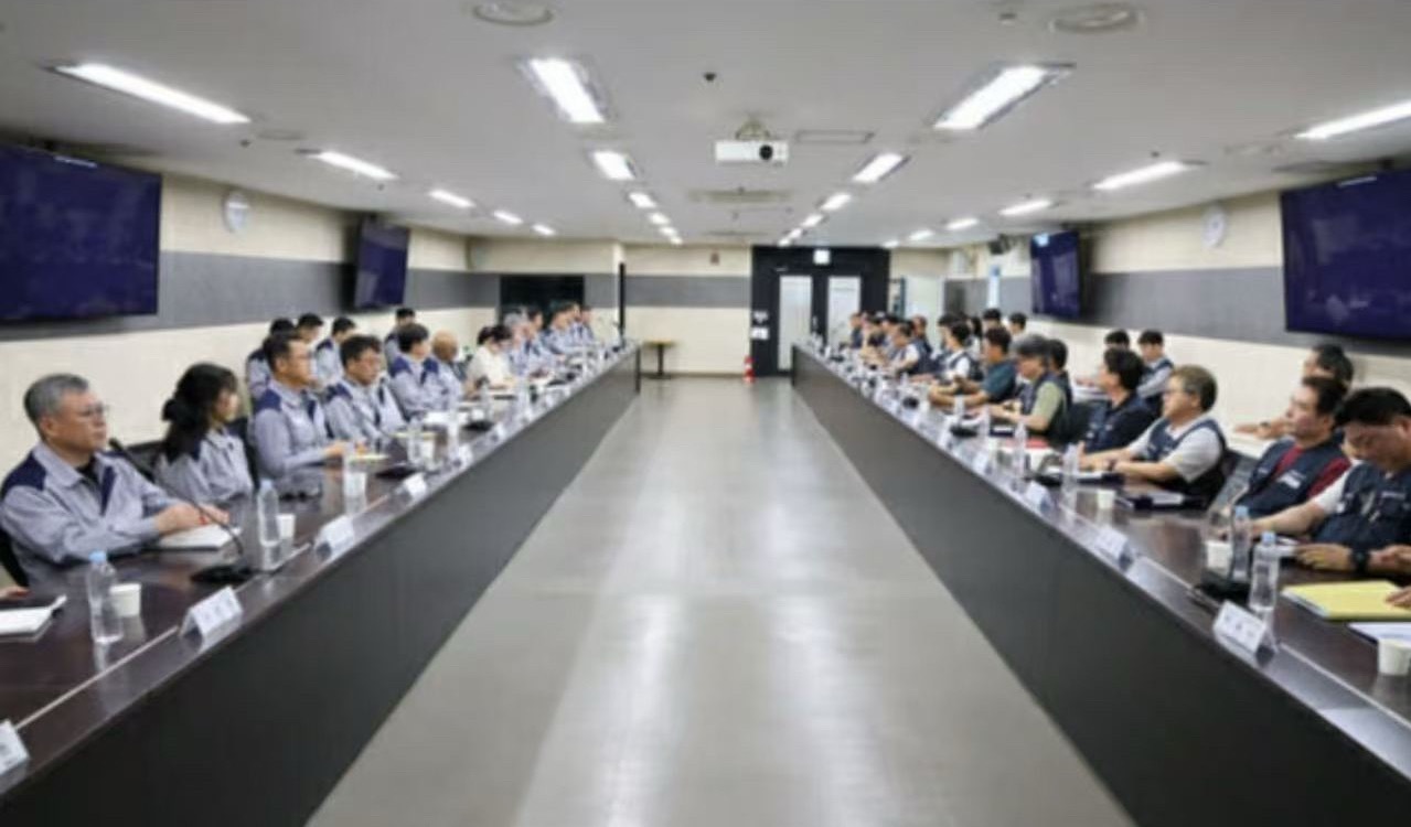 韩国通用汽车 近日，韩国通用汽车（韩国GM）工会在富平工厂举行2026年工资及集