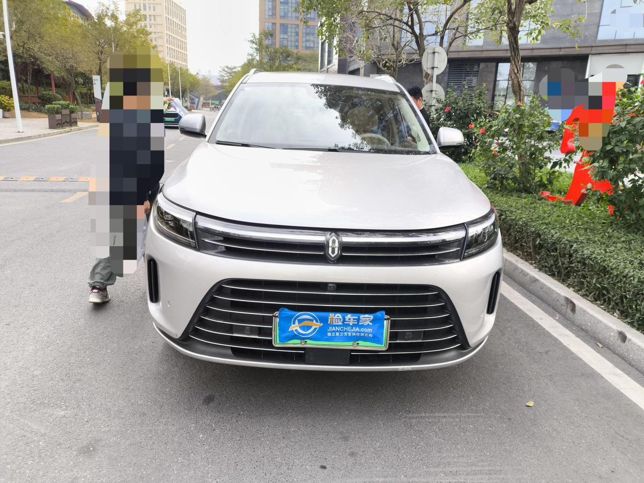 “鼎桥”汽车，车主都说好，网友都在喷？
讨论一个车企的时候，正式的名字不被提及，