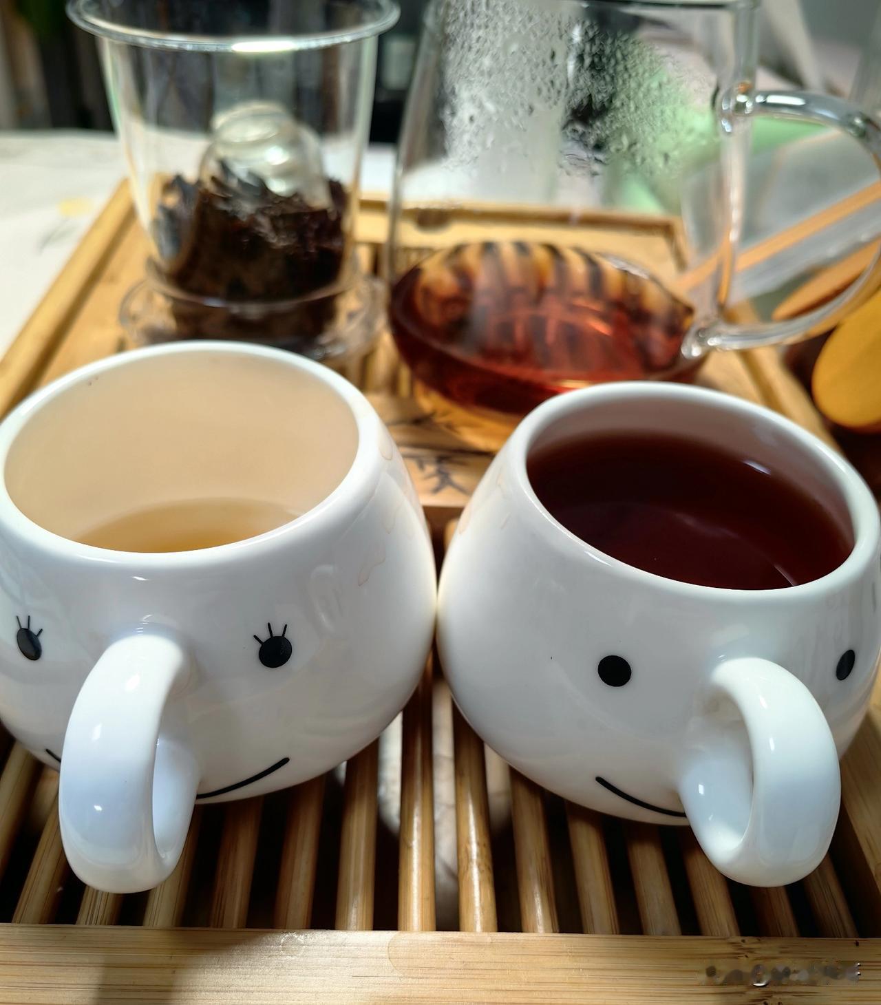 人到中年，得舍断离。
有些事，老想不通，与其伤脑伤心，不如割舍掉它；
有些权，你