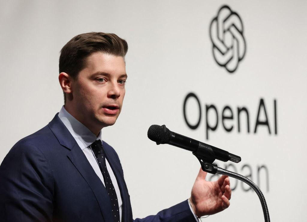 在 OpenAI 待了八年的 Brad Lightcap，8 月 11 日通过一
