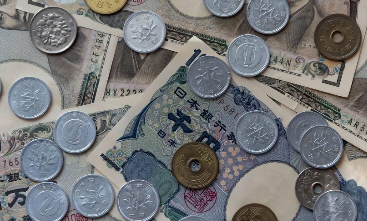 日本半年45家小老板倒闭，36家拉面店关门，740亿美元干预打了个水漂——日元正