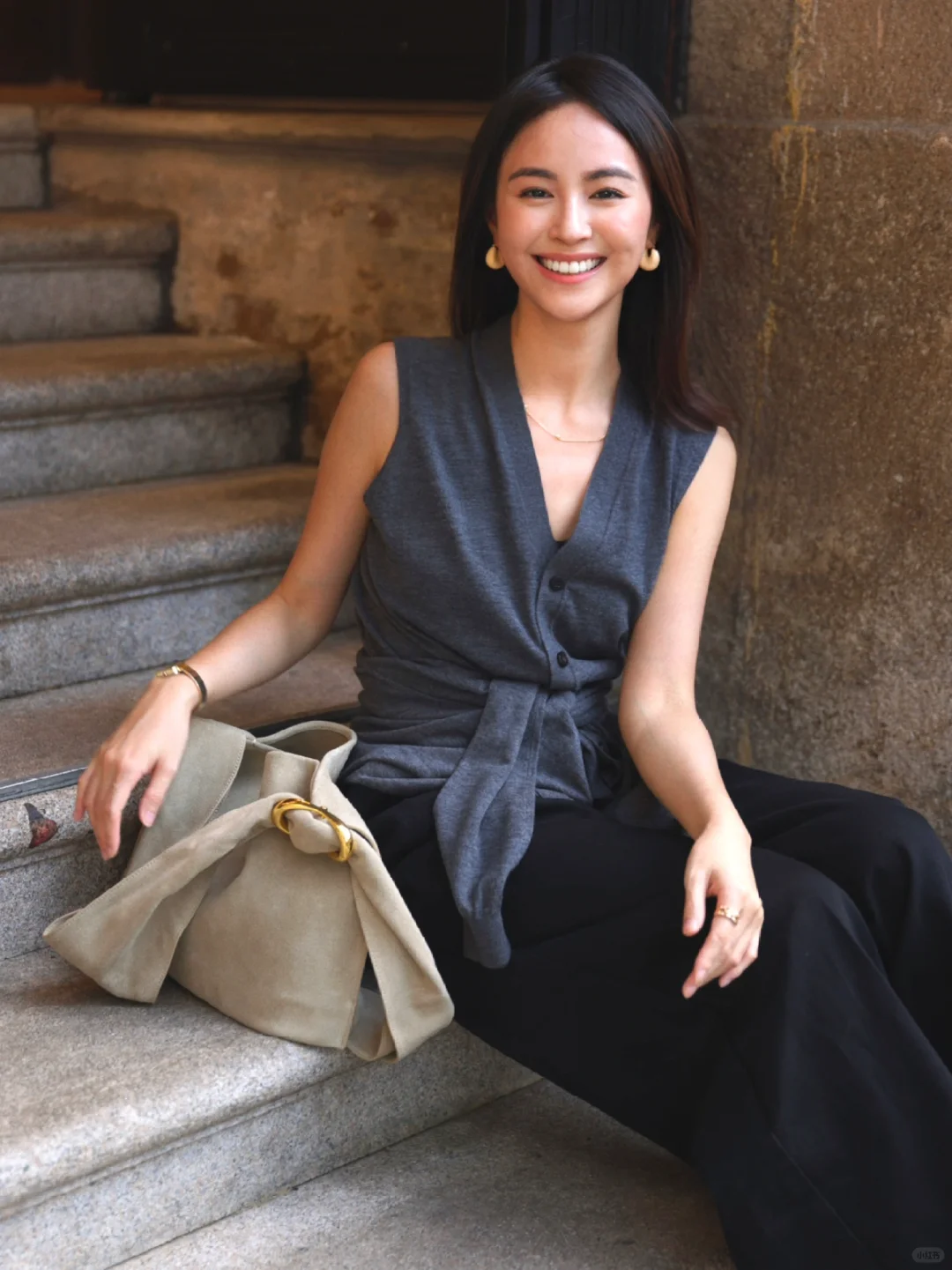 我发现优秀女性的共性是：留在牌桌上