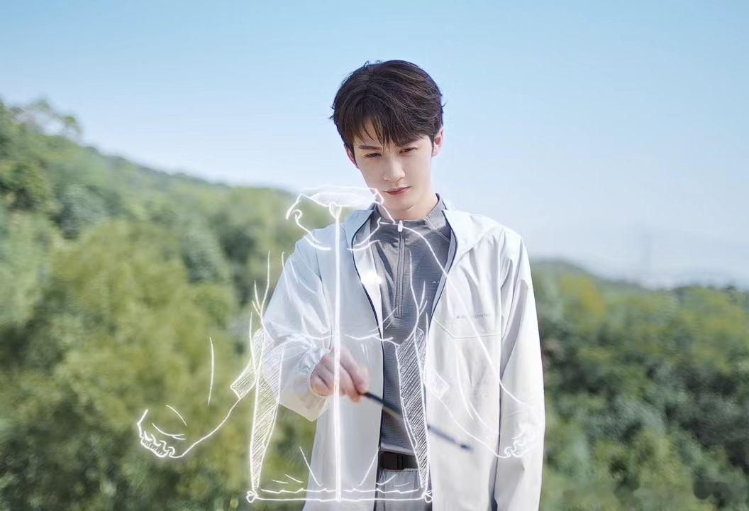 檀健次把夏日滤镜穿身上了 必须安利檀健次这个视频！他的穿搭就像夏日滤镜本镜，清新