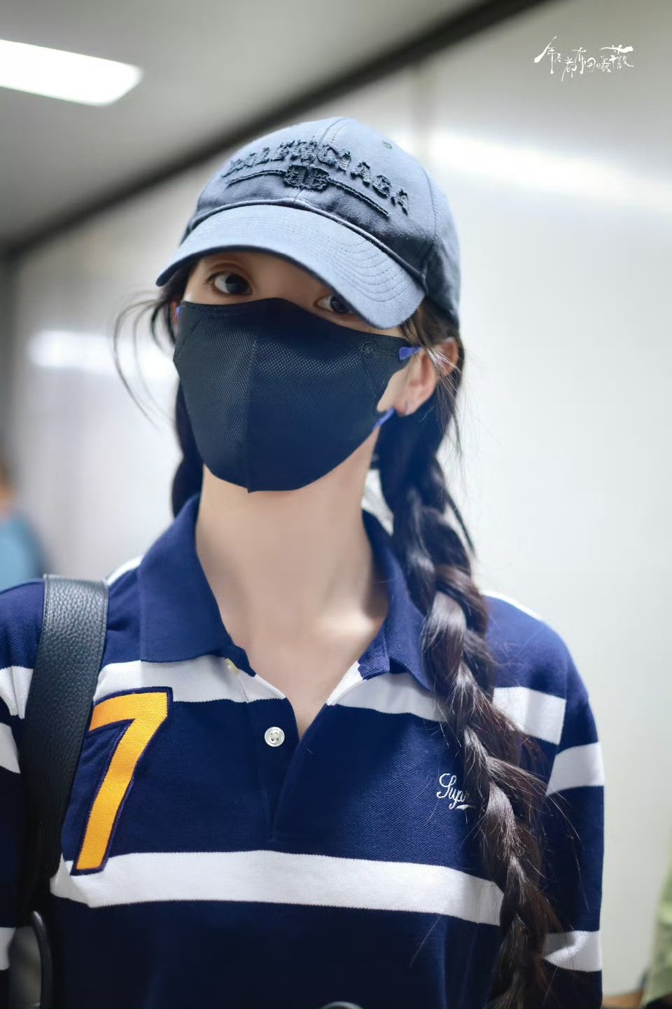 田曦薇出发青岛进组天才女友田曦薇进组天才女友路透来啦田曦薇进组天才女友路透 ​​