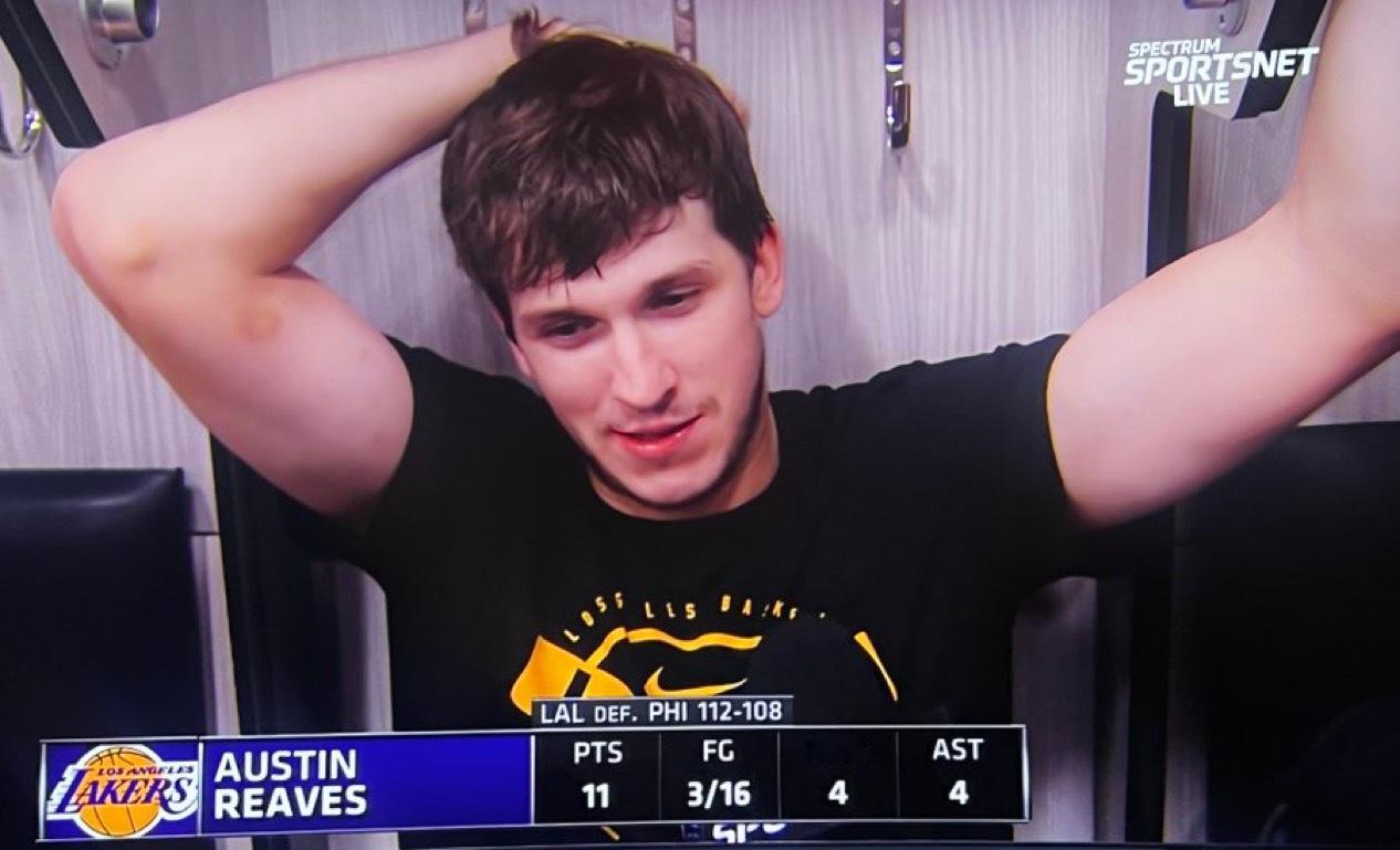 里夫斯谈他连续出战比赛是否累了：“说实话，是的，我累了，但我经常感到累。我觉得这