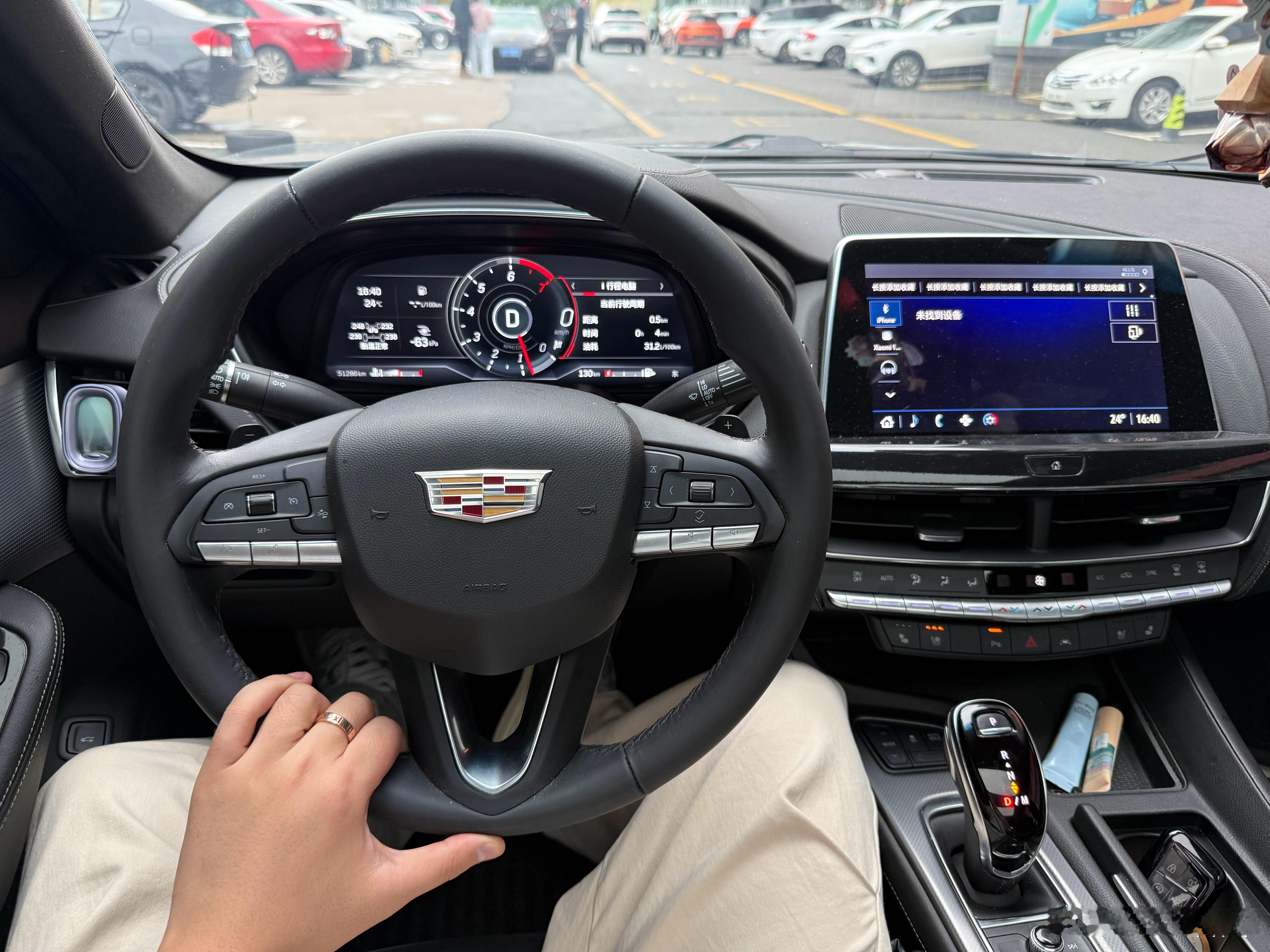 买入23年凯迪拉克CT528T豪华，5.1万公里，一手车0出险，原漆带车衣这车还