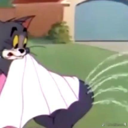 #疯言鸟语# 不是但凡有点肉我都不爱吃的淀粉肠在315塌房了？  救命，快乐突然