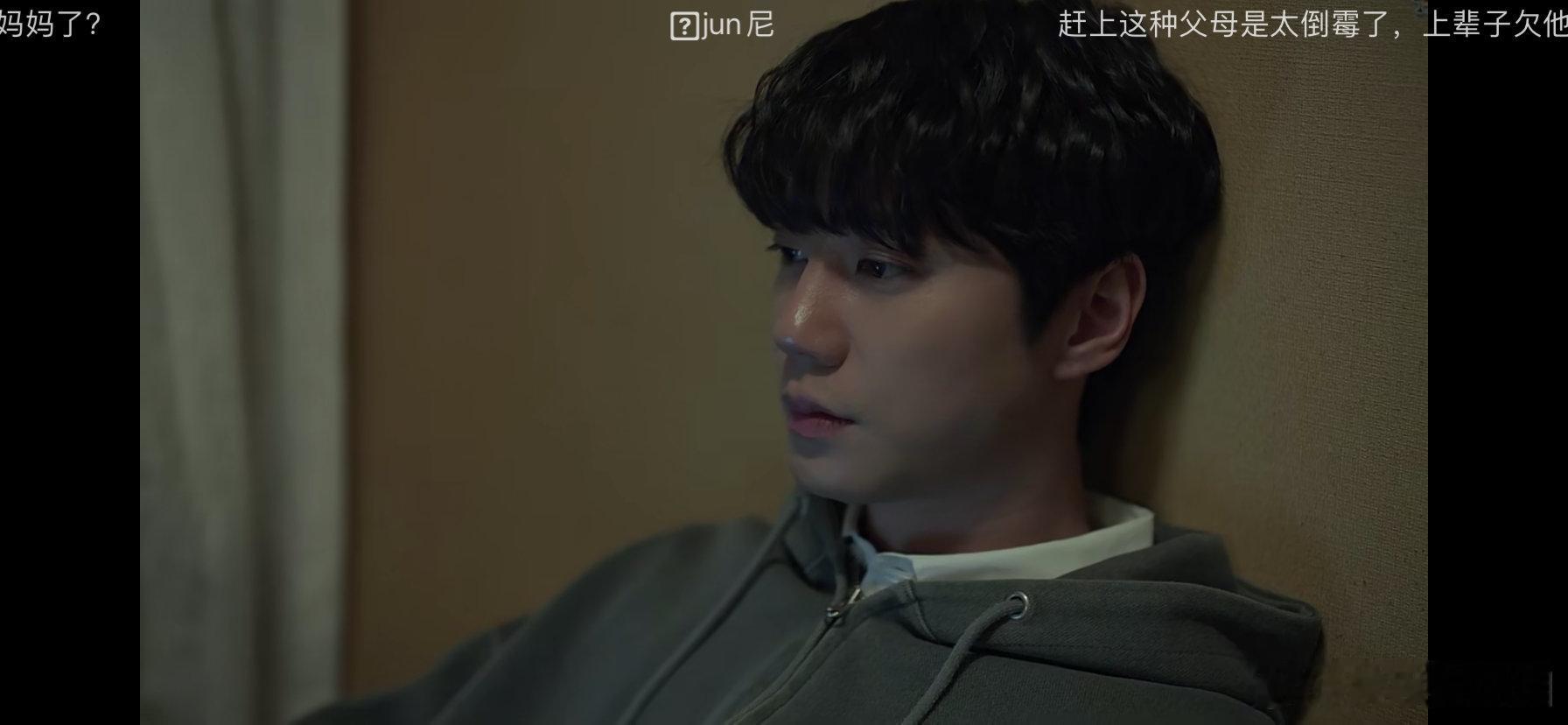 为什么老让他演穷人啊，好奇怪，他的面相演富忧郁家子很有说服力！ ​​​