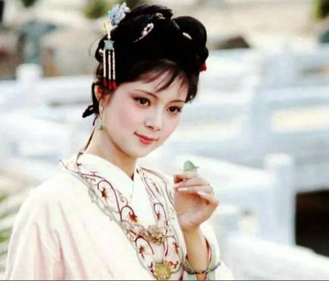 女教师跳楼启示。遇到形式主义的领导，可以三种方式应对，找到一个适合你的。
近日，