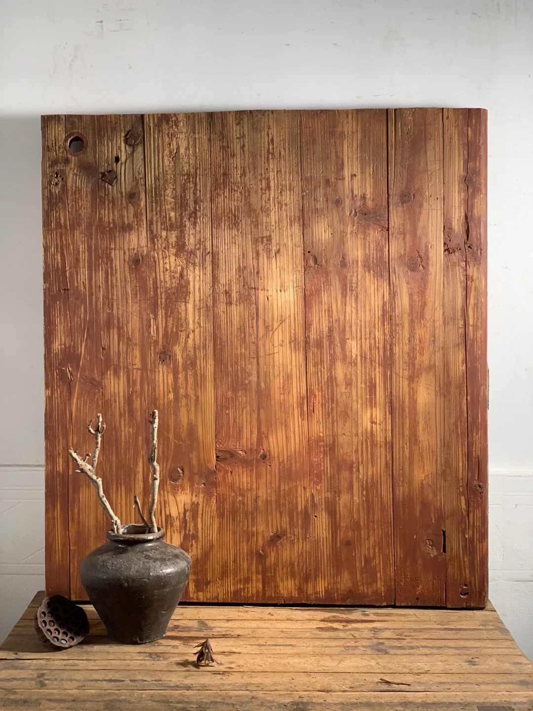 老漆面风化板；摄影道具、民宿茶室侘寂壁挂。