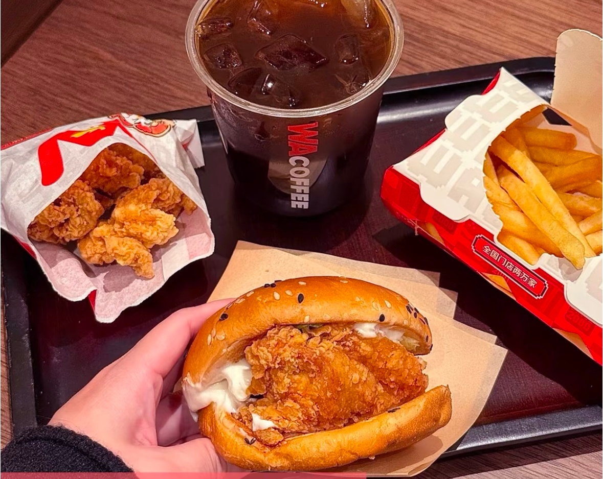 华莱士正式宣布退市从夯到“拉”，华莱士也开不下去了。华莱士果然扛不住了。2026