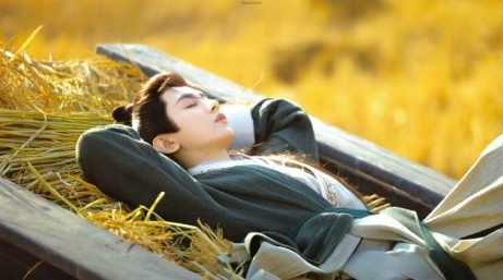 长安二十四计谢淮安比观众先疯成毅的演技细节太牛了，那种看似平静下的极致疯狂 