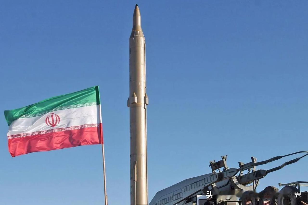 伊朗最有效的威胁应该是这样的：一旦美国开打，伊朗将在第一时间，将数千枚导弹全部打