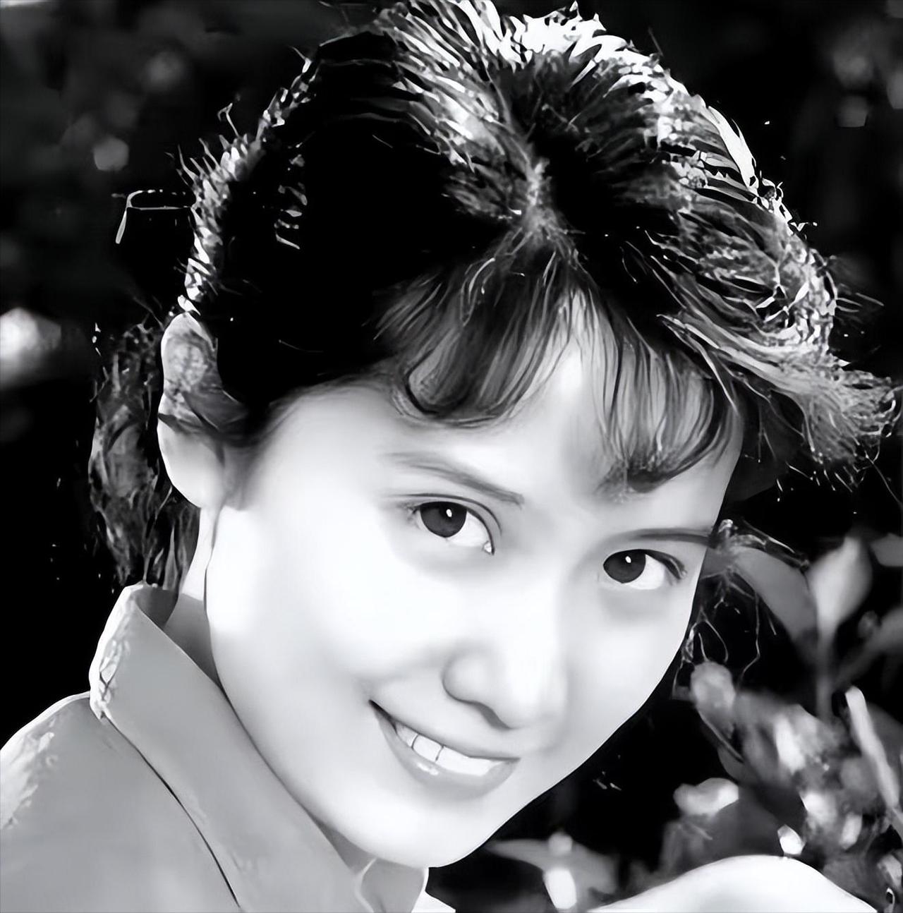 程春莲到底有多疯狂呢？最能体现她之疯狂的，不是她贪污的那76万巨款，而是她临死前