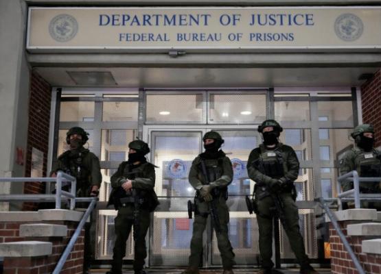 马杜罗怎么被掳的？里应外合，刚刚给反对派授个和平奖，这就是美国颠覆对立国的惯用手