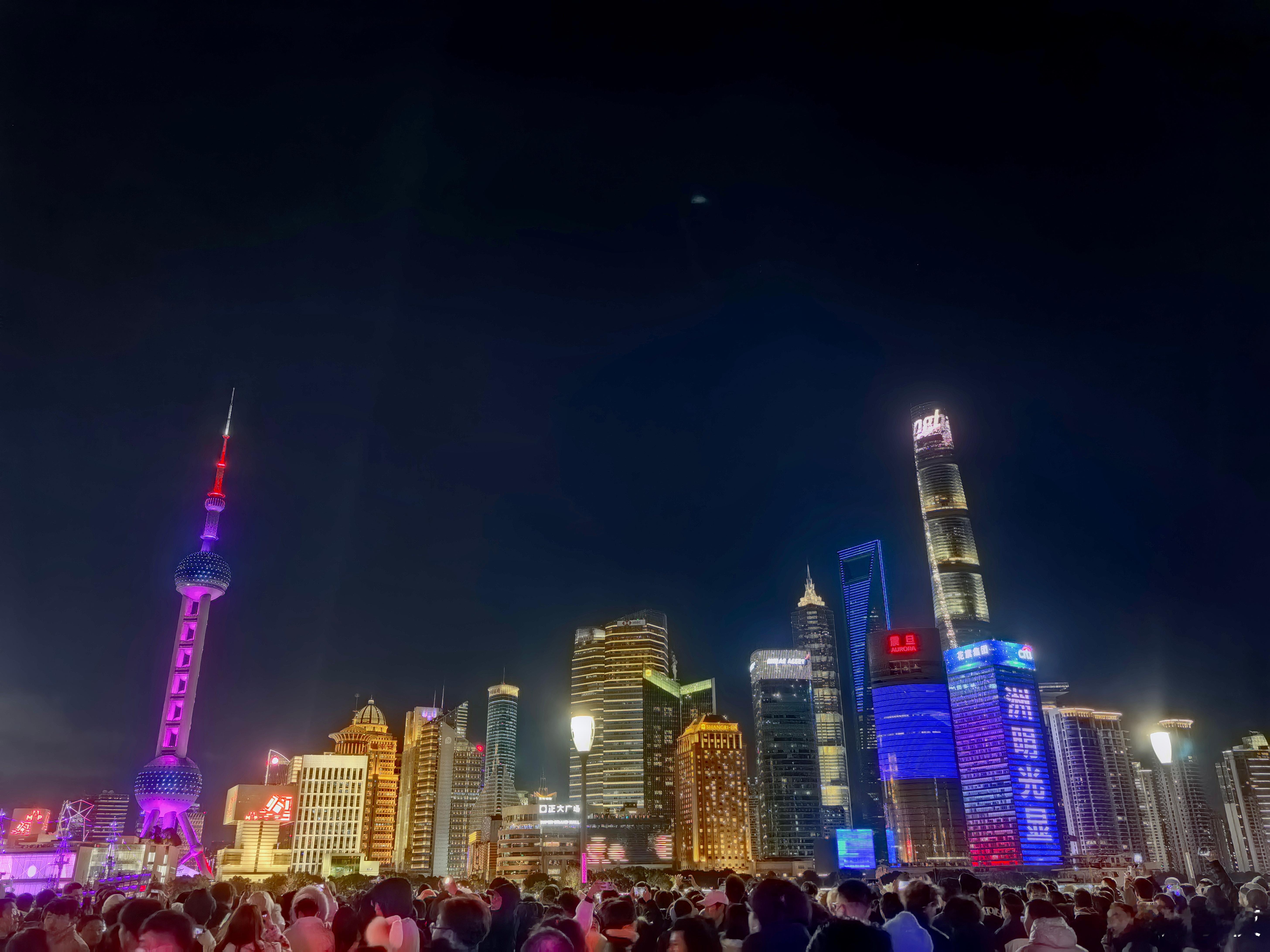 游客照。人山人海 上海