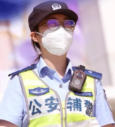 辅警不具有独立执法权，“执法”专指民警依法独立行使的行政或刑事强制权力。‌‌
