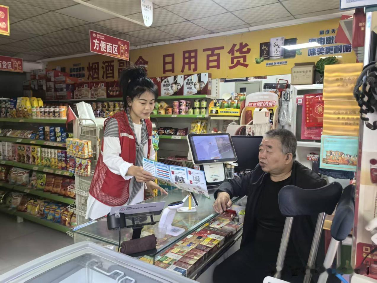 万柏林区西线社区：深耕反诈宣传 筑牢居民安全防线
 
近日，万柏林区和平街道西线