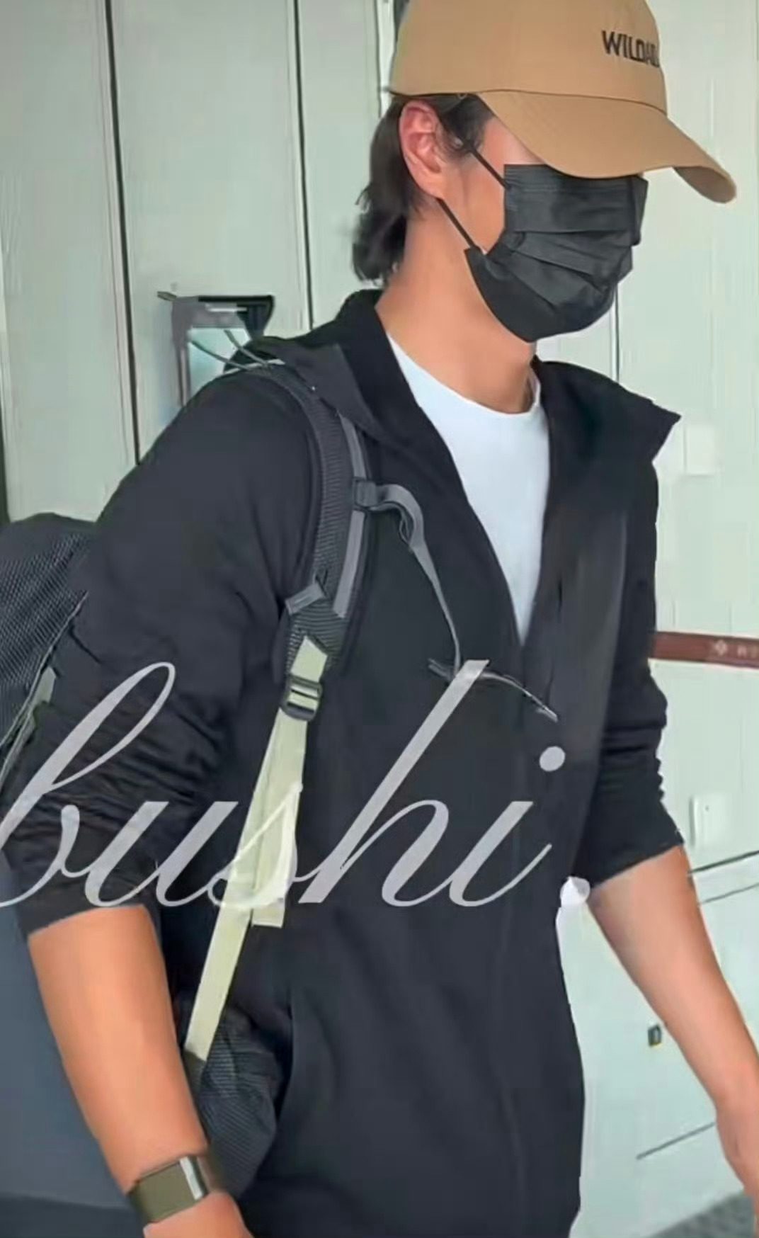 王一博到底有多任性，如今连肤色都切换自如