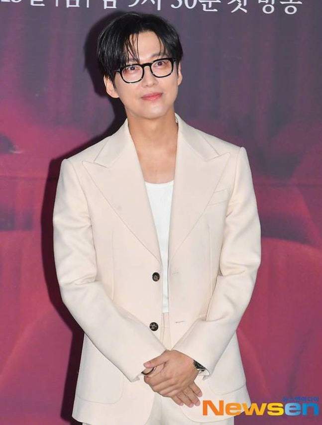 将特别出演 ，以《千元律师》的千智勋律师角色出演 