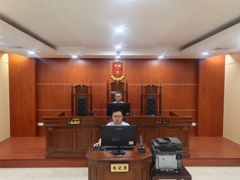 #试用期员工闪辞被判赔偿#【东莞两名新入职员工“闪辞”，企业索赔损失获劳动仲裁支