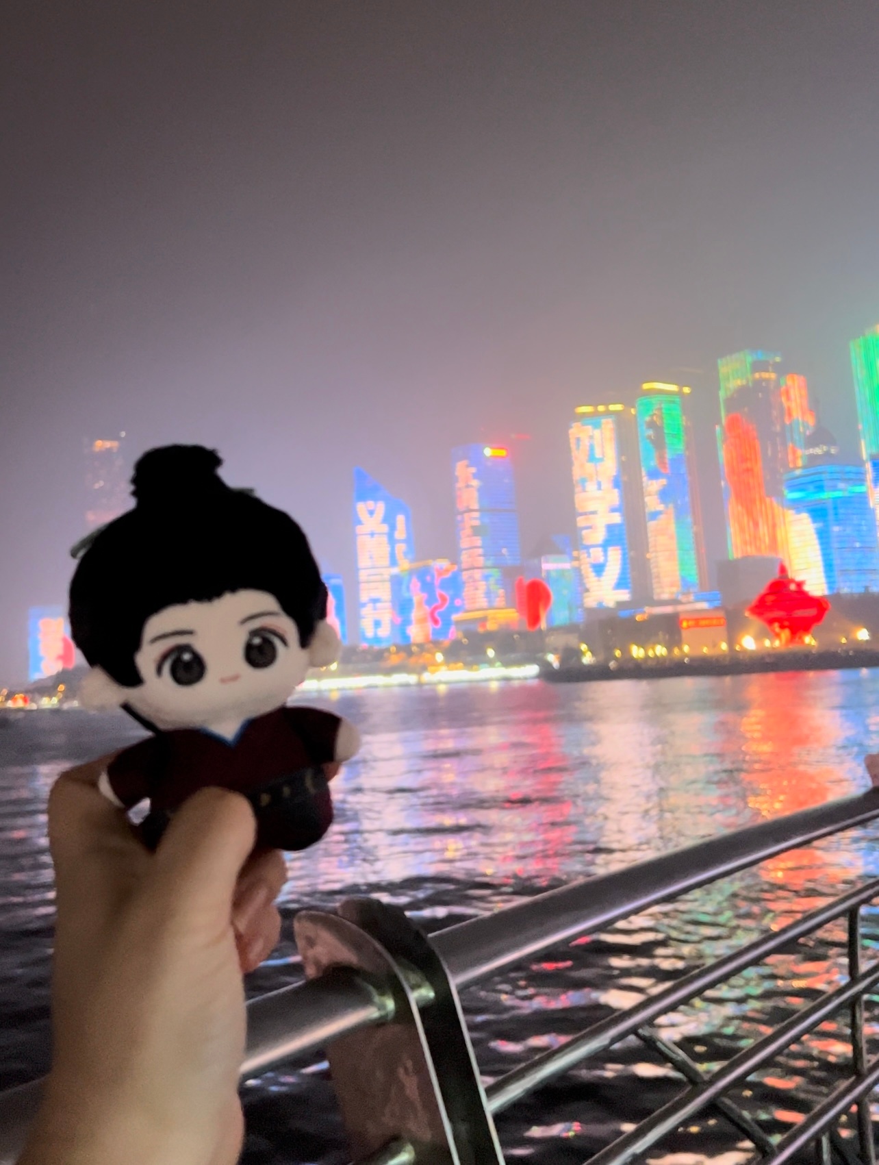 刘学义0706生日快乐七月六学义53栋楼打卡✅一边等打卡一边在打雷，要下雨了☔️