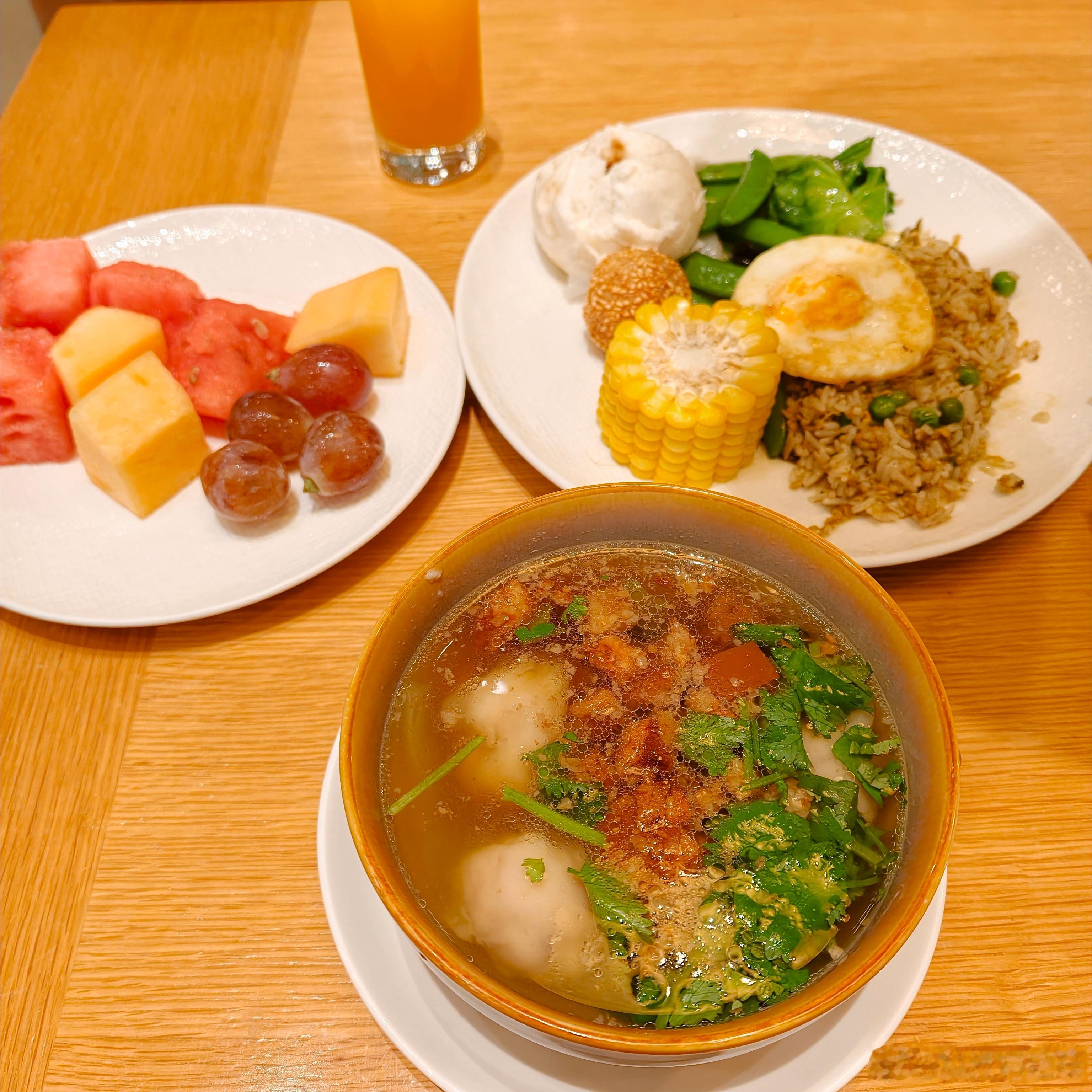 又是赶早的一天，准备飞深圳[淡淡的] ​​​