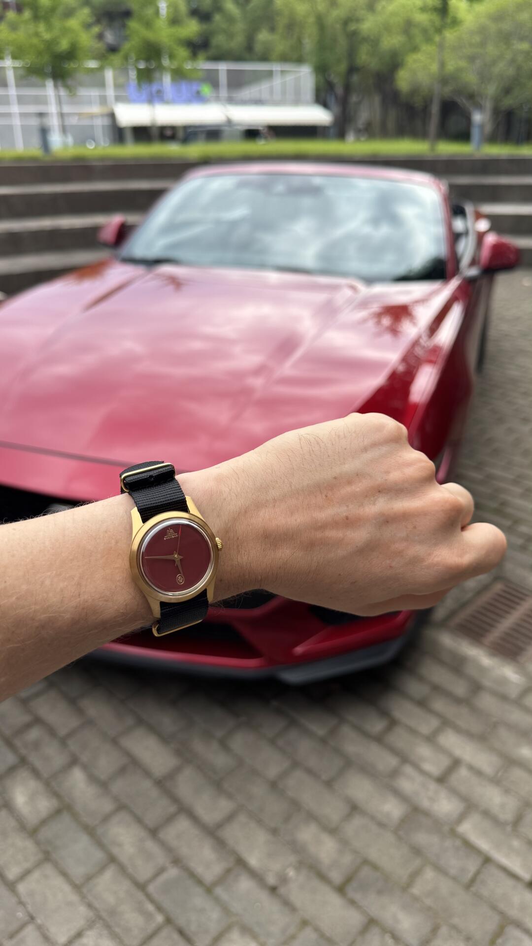 终于有一辆我喜欢的车，陪我过周末[哇R]