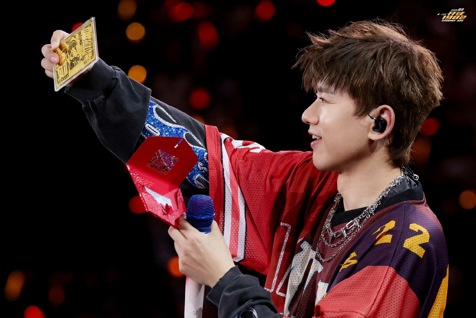 可是妈妈张杰不是别的黄毛妈妈！这次真的不怪我！他真的不是普通的黄毛！又会唱歌又会