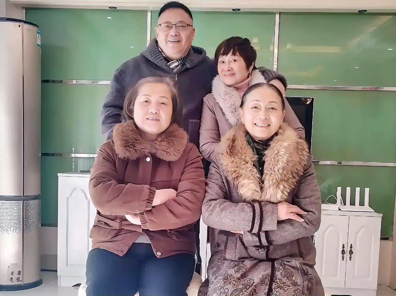 很多人都说，亲朋好友问你借钱，千万别借，以后你要不回来的。

你就要回来了，也会