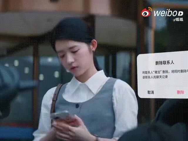 闺蜜我啥时候能坐你跑车里哭 谁不想拥有一个像颜菲一样的闺蜜呢？霸气外露的跑车，护