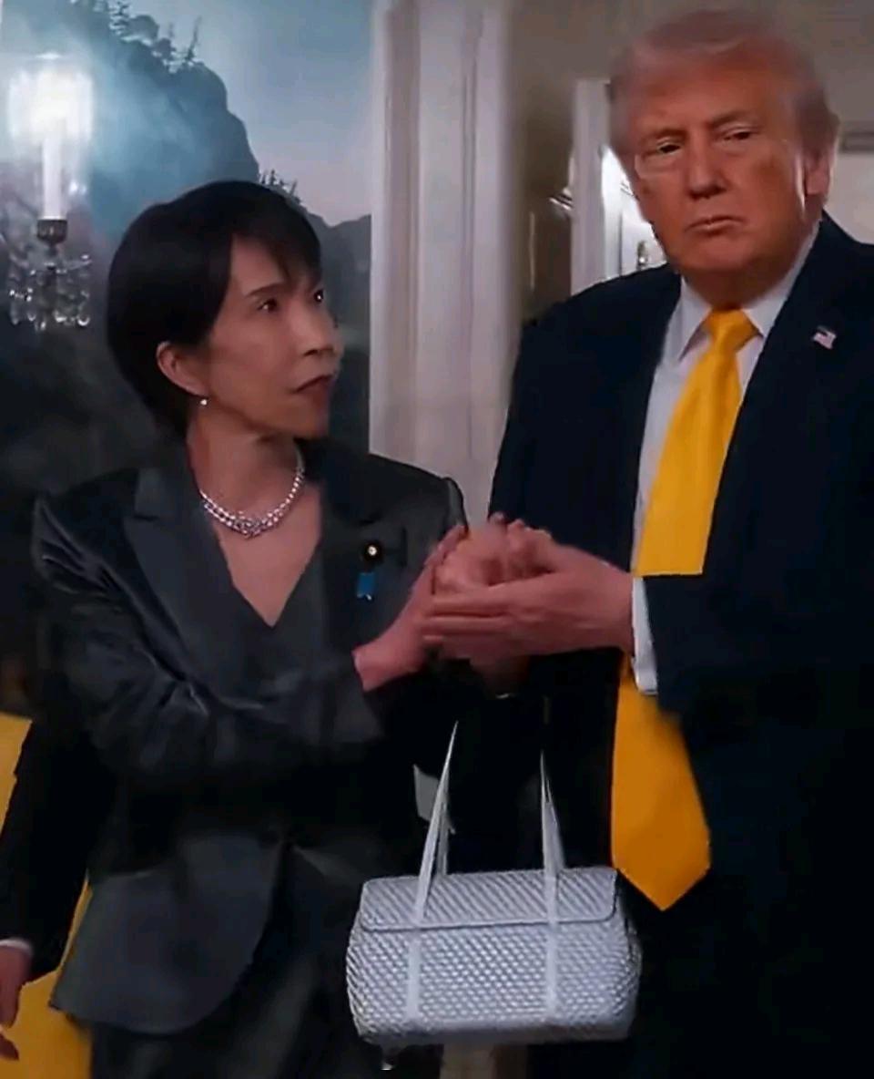 日本担心中美关系稳定自己被晾在一边👉🏾特朗普狠狠地摆了搞事糟苗 一道！15日