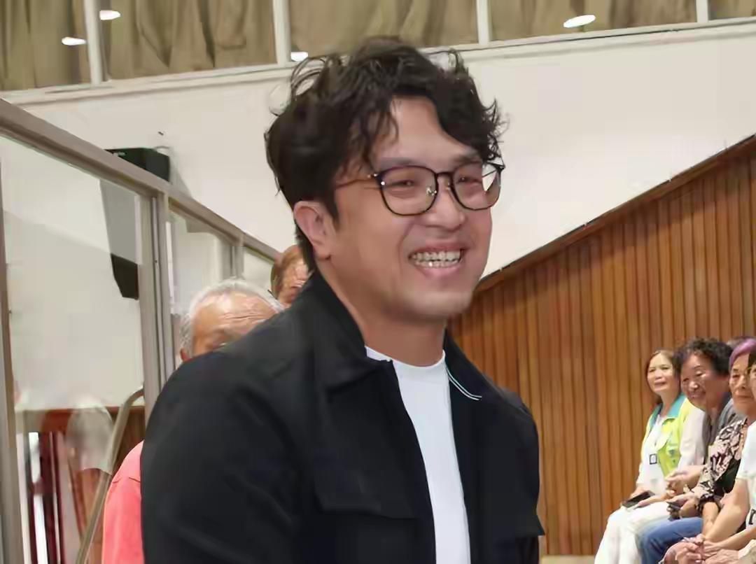 我们一定要对沈伯洋下重手，起到对“台独”的警示教育作用

这个沈伯洋，现在在台湾