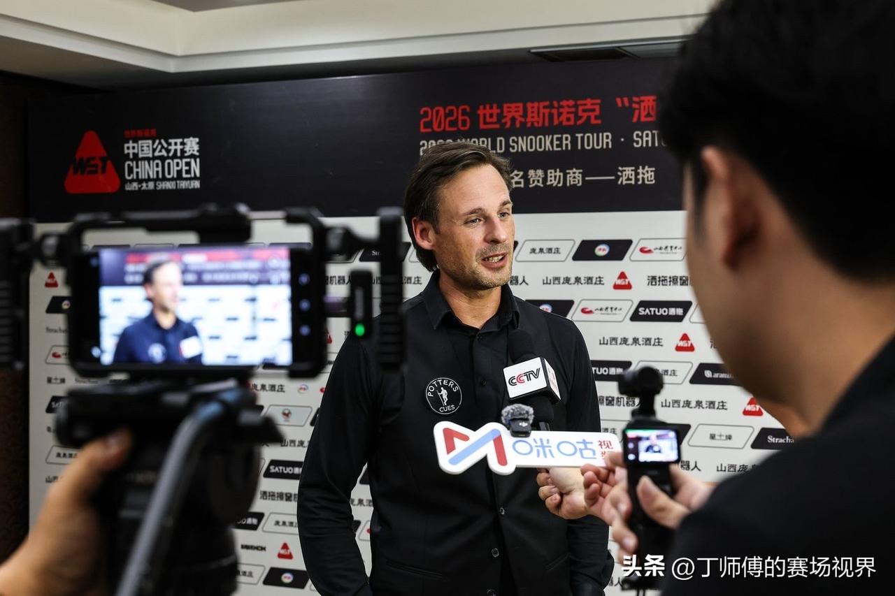 大卫·吉尔伯特击败吴宜泽赛后采访：“我本想装作这只是一场普通比赛，但我心里清楚事