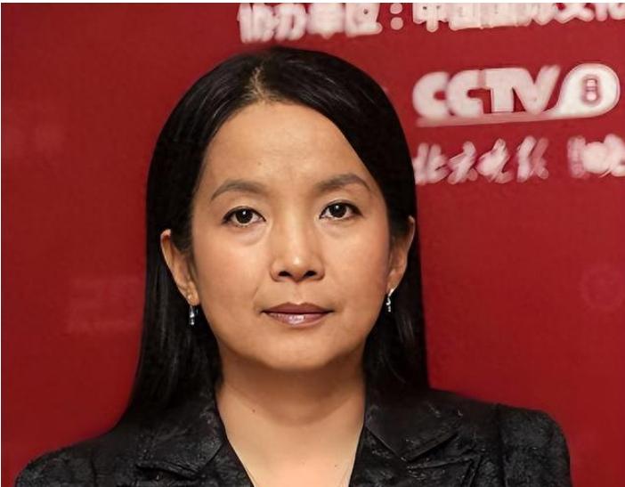 事实证明，曾经为安倍晋三哭丧的影后吕丽萍，如今已成为“笑话”！

吕丽萍曾是荧幕