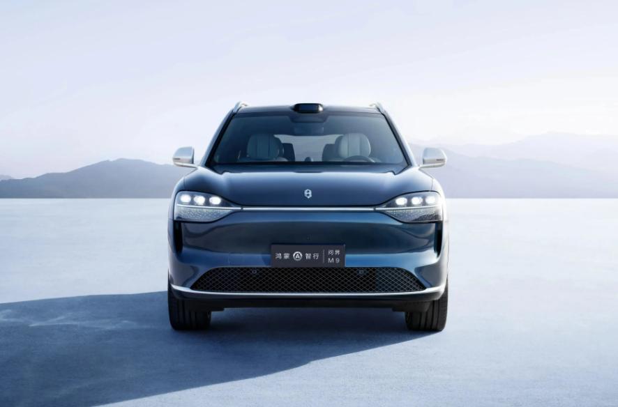宝马X5用了252月的时间，在国内卖了70万辆车。
问界M9用了40个月的时间，