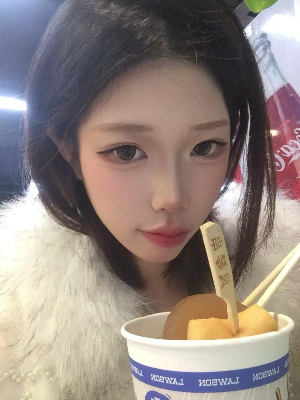我原谅一切物是人非 因为世界上唯一不变的就是人都会变的