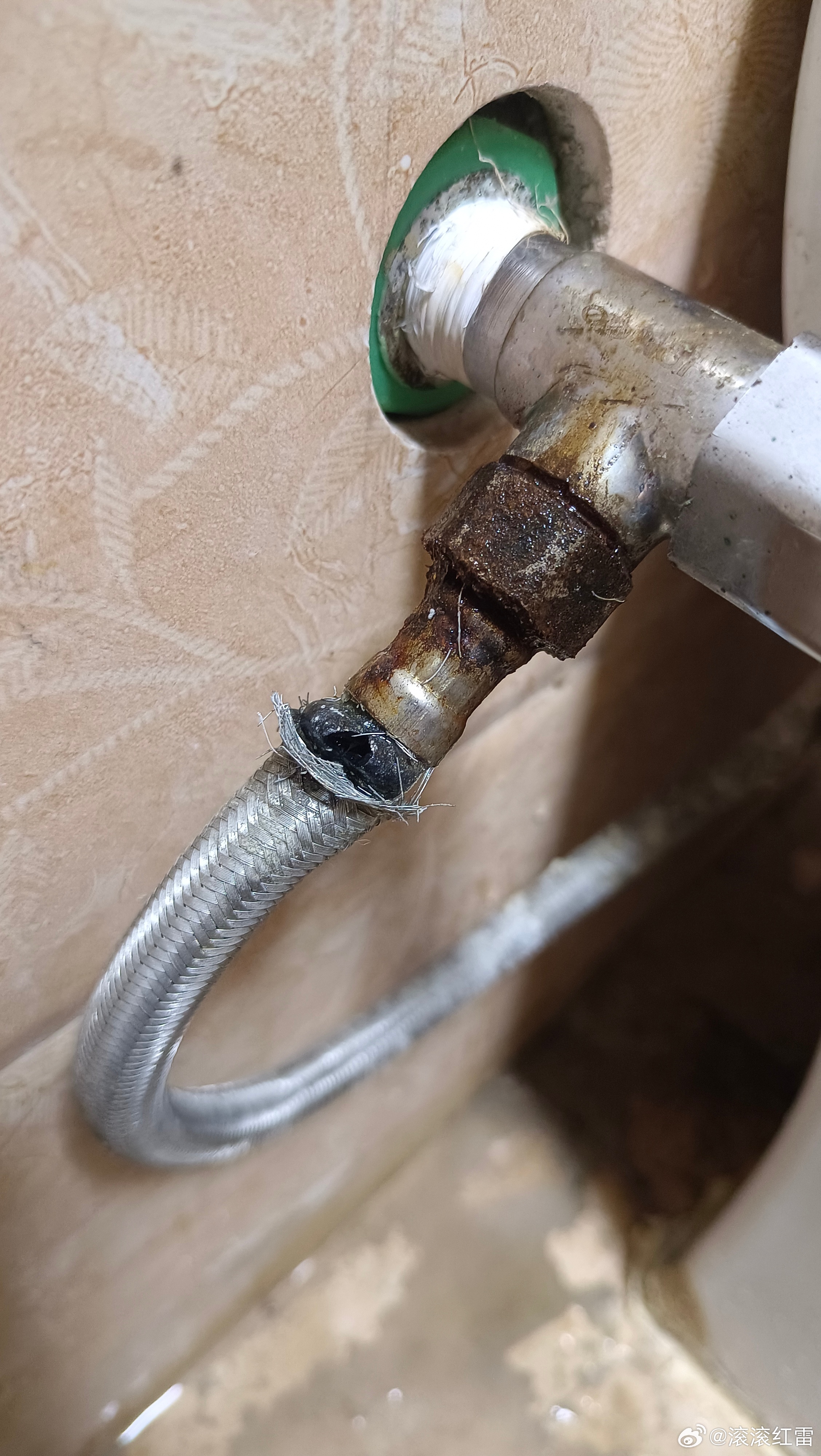 这一天天的，啥活都得会干啊，为了省一点，自己动手吧 看着是不是还过得去？ 