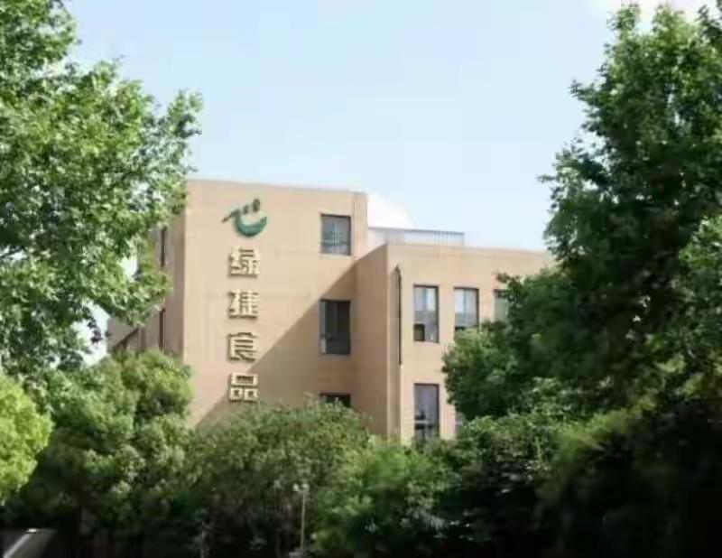 上海中小学食堂招标疑云：39个项目，为何被一家公司“通吃”？
 
在教育公平备受