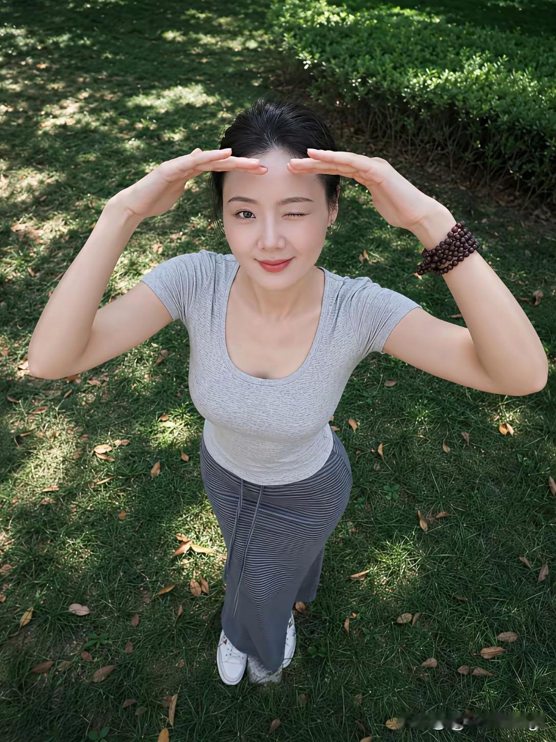 阳光下的午后，静享美好时光