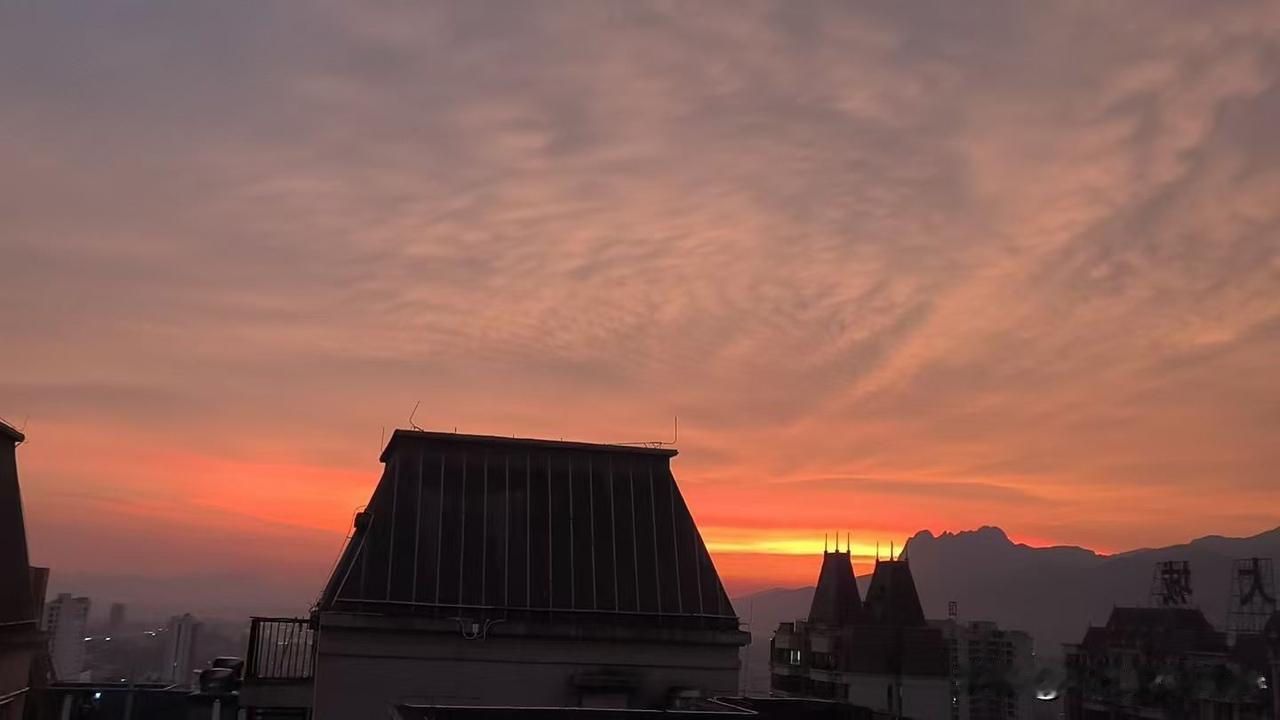 ❤️人生不一定赢，但不能输给从前的自己，每天进步一点点，今天比昨天过的好，用日积