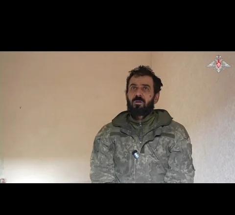 投降乌军:喝多了活搞砸了，就被派来当步兵
特别军事行动 俄乌战争 俄乌冲突 战争