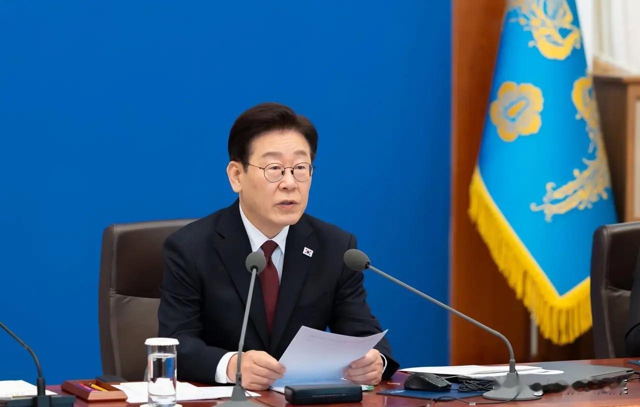 不等了，韩国主动喊话中国

当地时间5月17日，韩国总统李在明和特朗普进行了通话